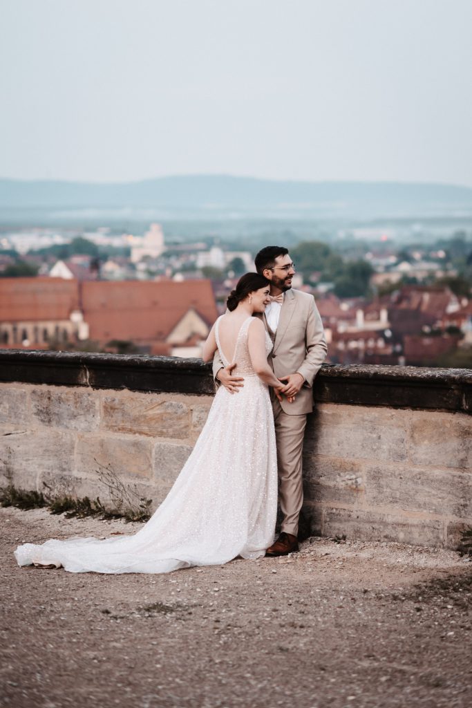 Freie Trauung von Katja und Benno unter alten Bäumen im Da Francesco, Michaelsberg Bamberg